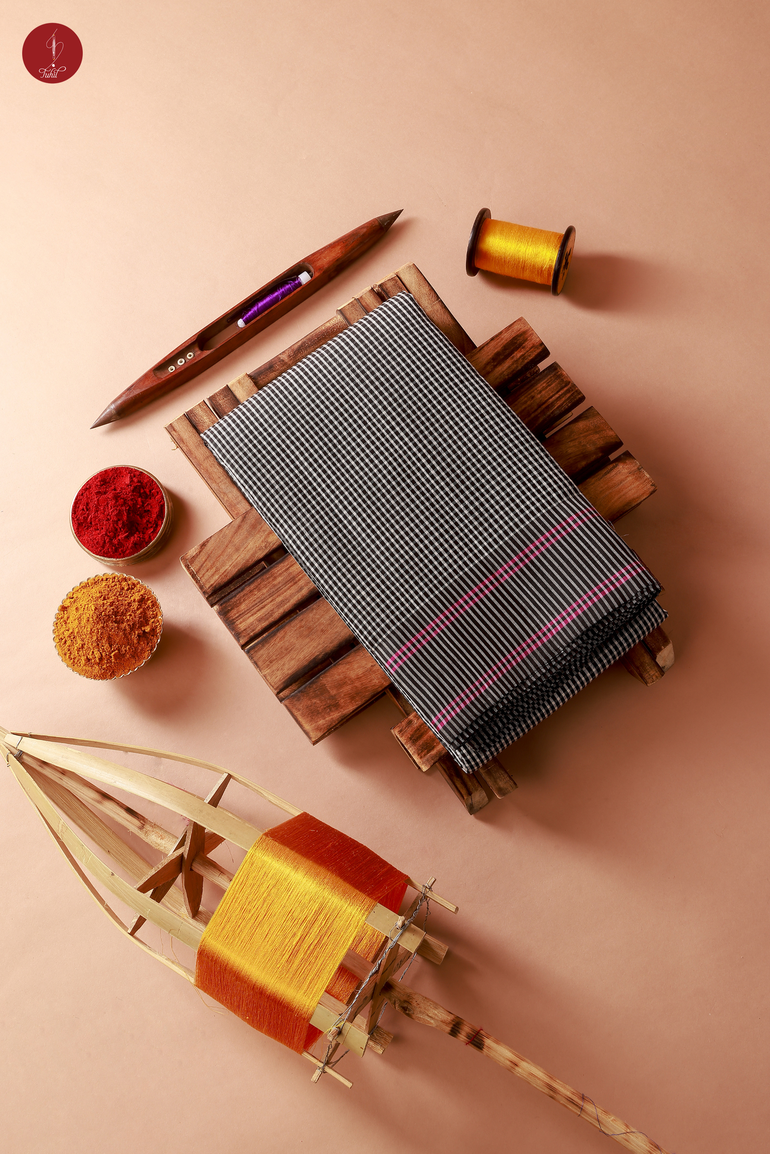 Handloom Koorainadu Saree – Silk Cotton – Black and White with Small Border Pink (SHKP701) Handloom Koorainadu Saree – Silk Cotton – Black and White with Small Border Pink (SHKP701)