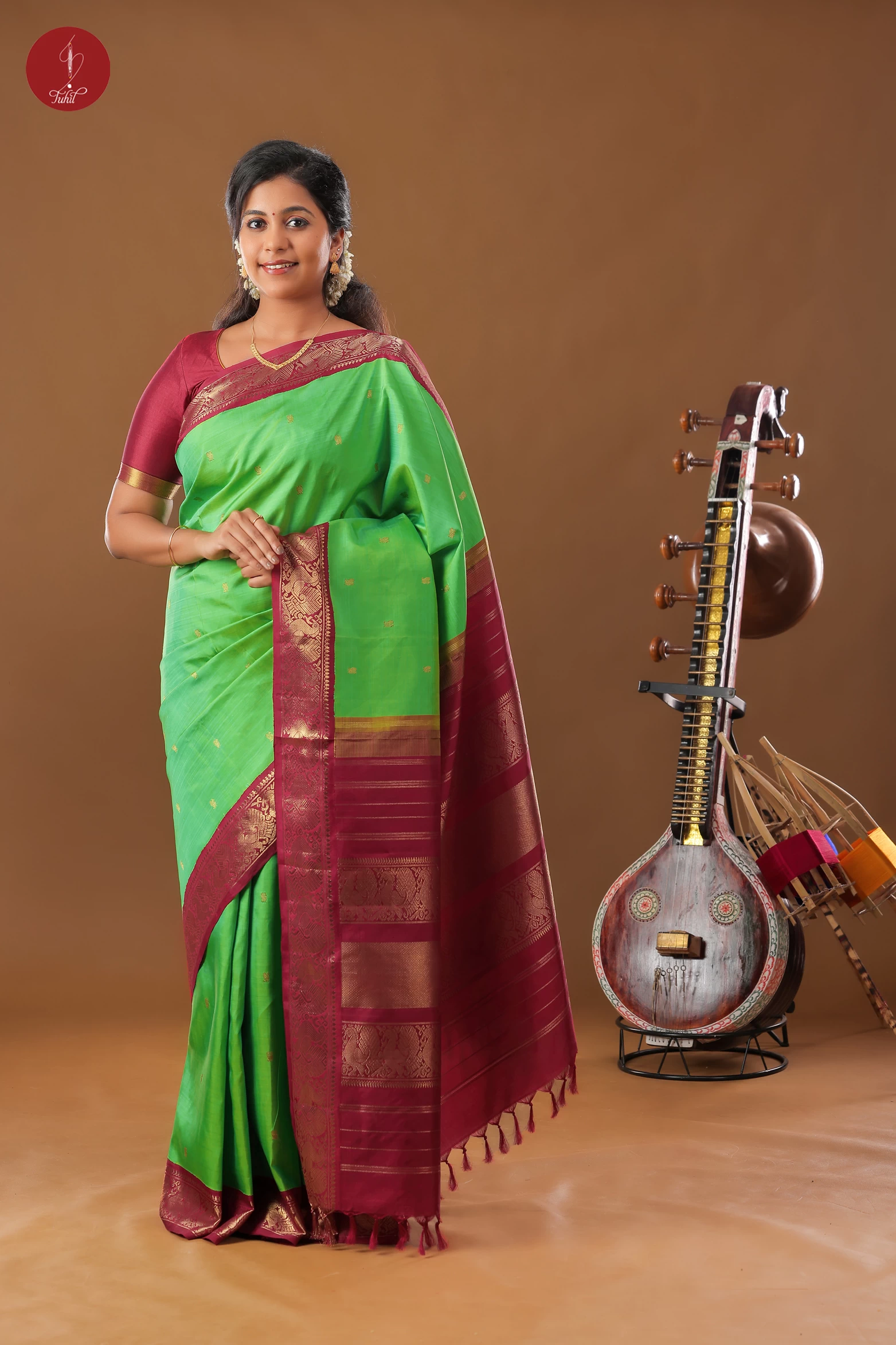 Handloom Kanchipuram Pure Silk Saree - Parrot Green with Maroon (SHS410) Handloom Kanchipuram Pure Silk Saree - Parrot Green with Maroon (SHS410)
