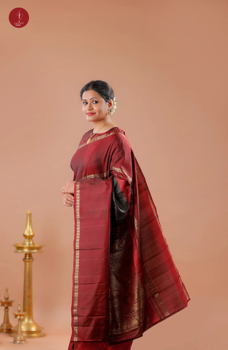 Handloom Kanchipuram Pure Silk Saree - Black with Maroon (MS066) Handloom Kanchipuram Pure Silk Saree - Black with Maroon (MS066)