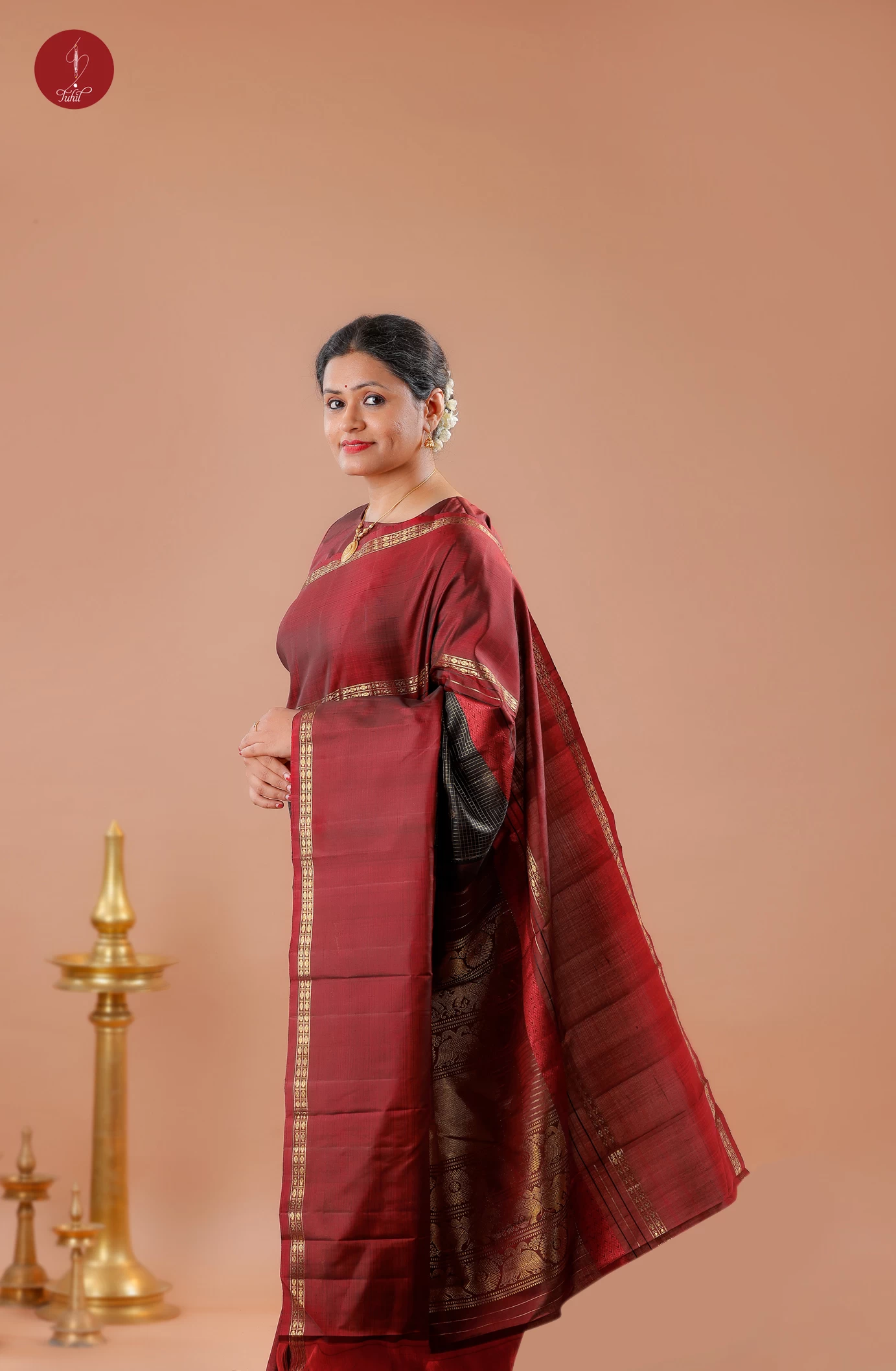 Handloom Kanchipuram Pure Silk Saree - Black with Maroon (MS066) Handloom Kanchipuram Pure Silk Saree - Black with Maroon (MS066)