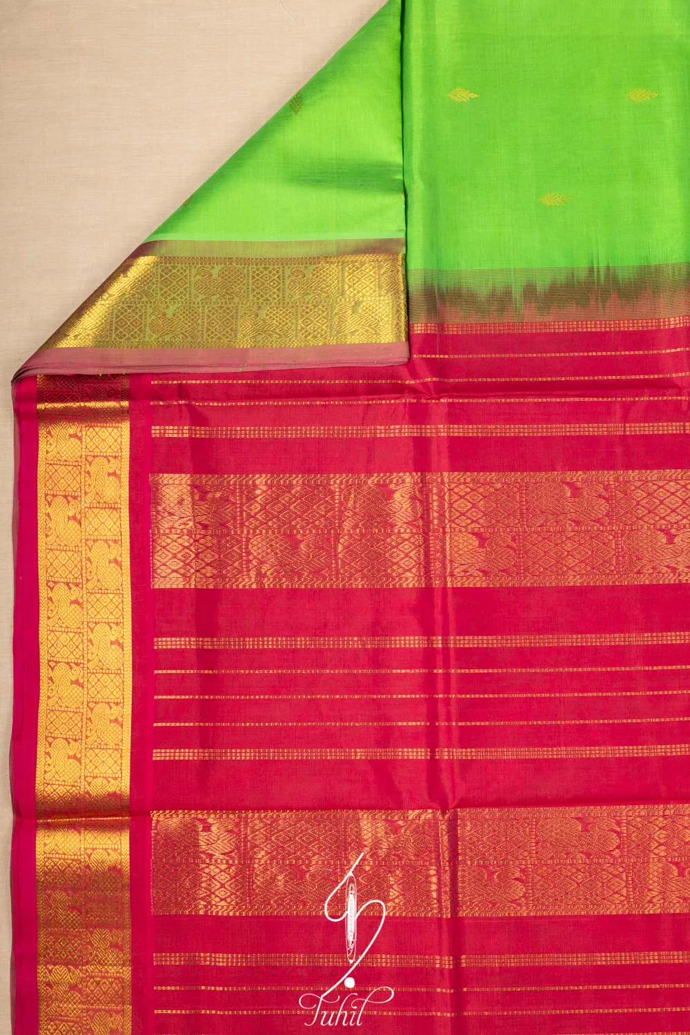 Pure Handloom Silk Cotton Saree – Parrot Green with Rani Pink (SHSC524) Pure Handloom Silk Cotton Saree – Parrot Green with Rani Pink (SHSC524)