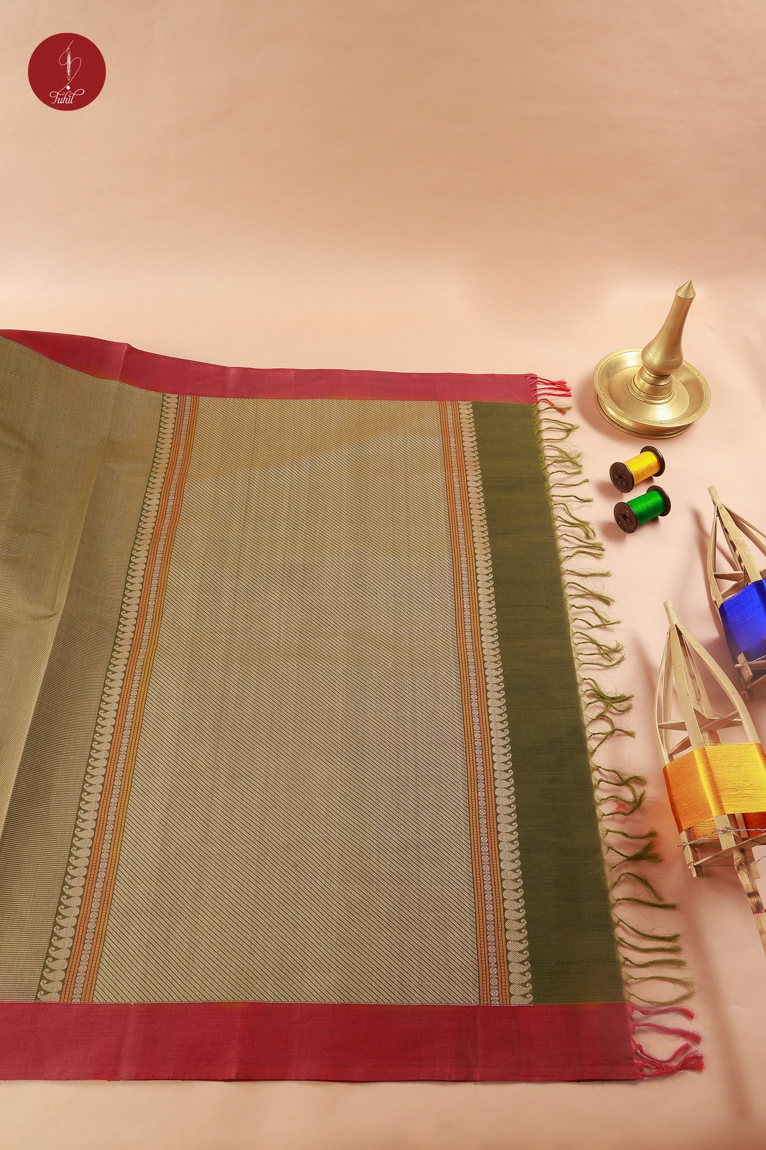 Pure South Cotton Handloom Saree – Leaf Green with Red Border (SHCC529) Pure South Cotton Handloom Saree – Leaf Green with Red Border (SHCC529)