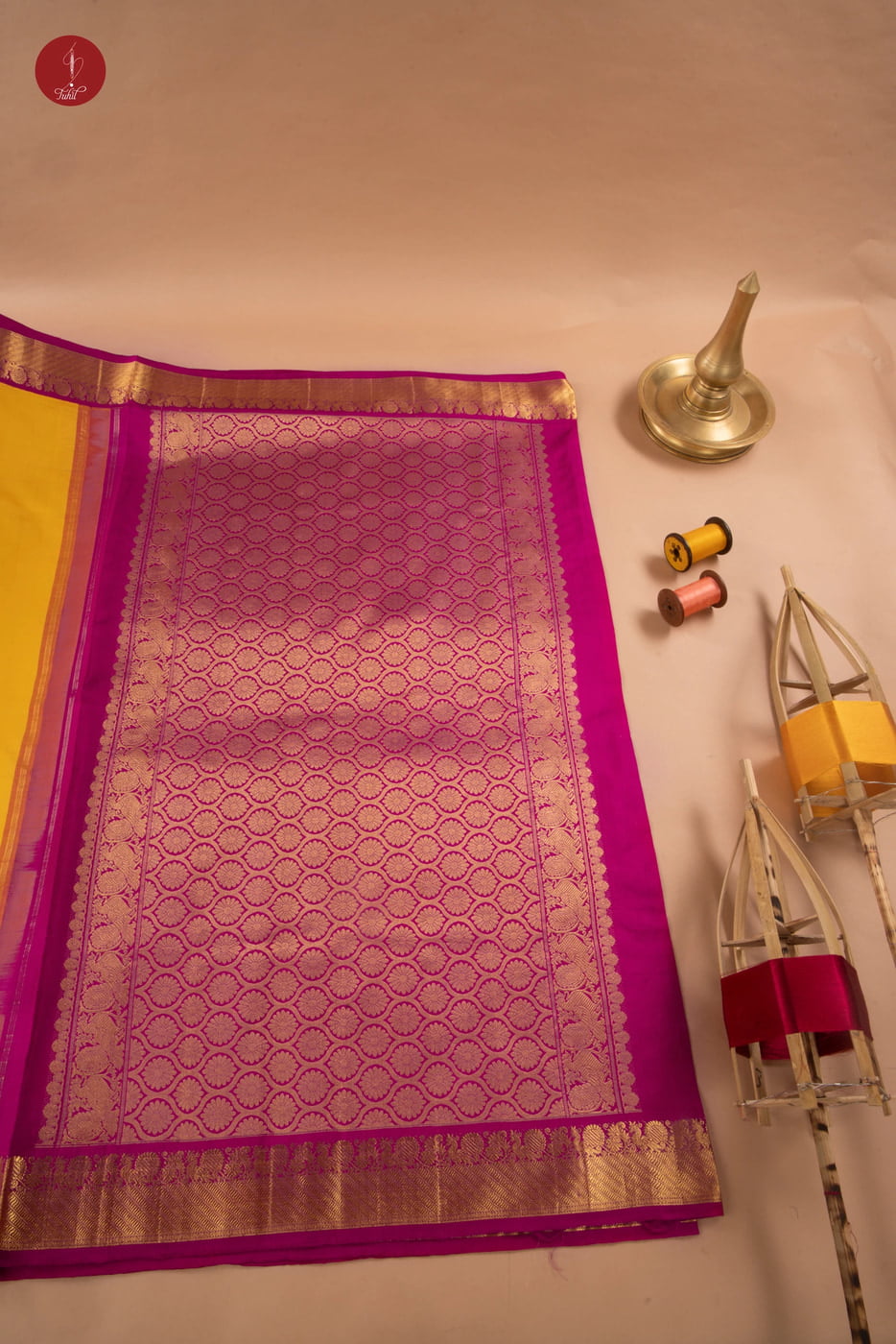 Kanchipuram Silk Saree - Yellow with Arakku Border (SHS211) Kanchipuram Silk Saree - Yellow with Arakku Border (SHS211)