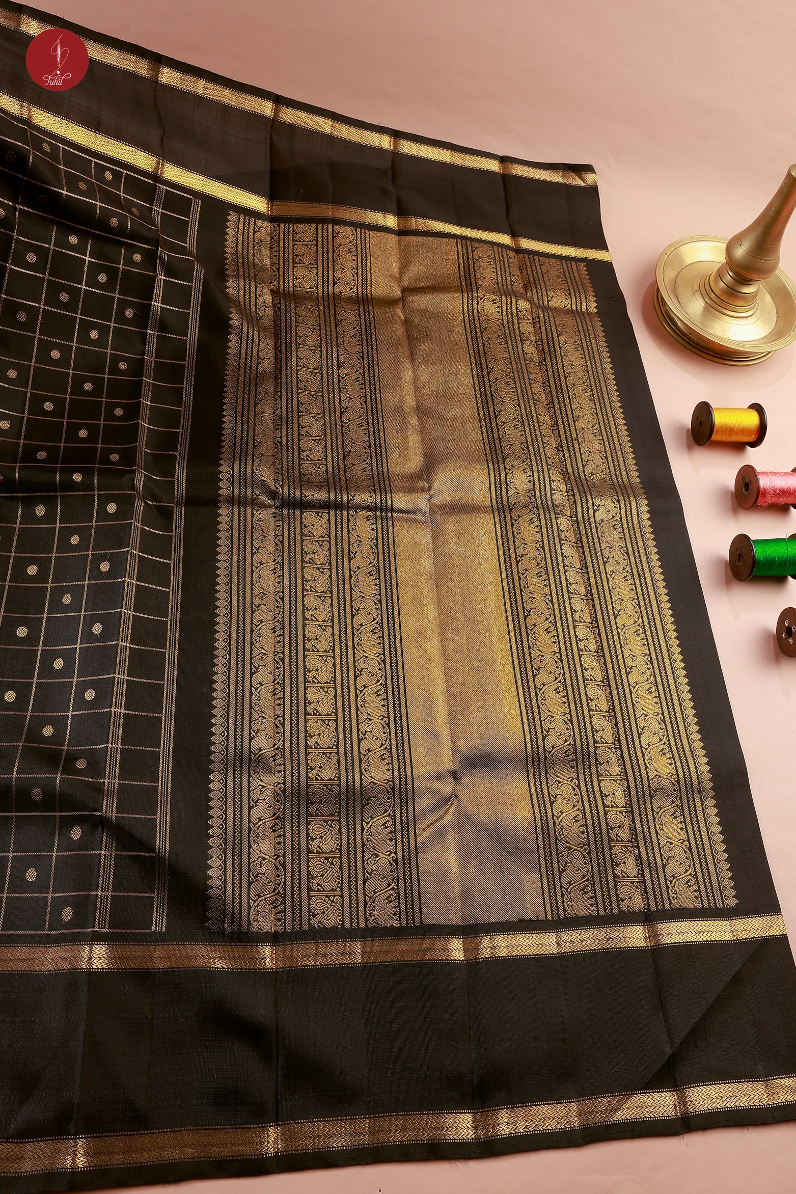 Handloom Kanchipuram Pure Silk Saree – Kottadi - Black with Self (MS079) Handloom Kanchipuram Pure Silk Saree – Kottadi - Black with Self (MS079)