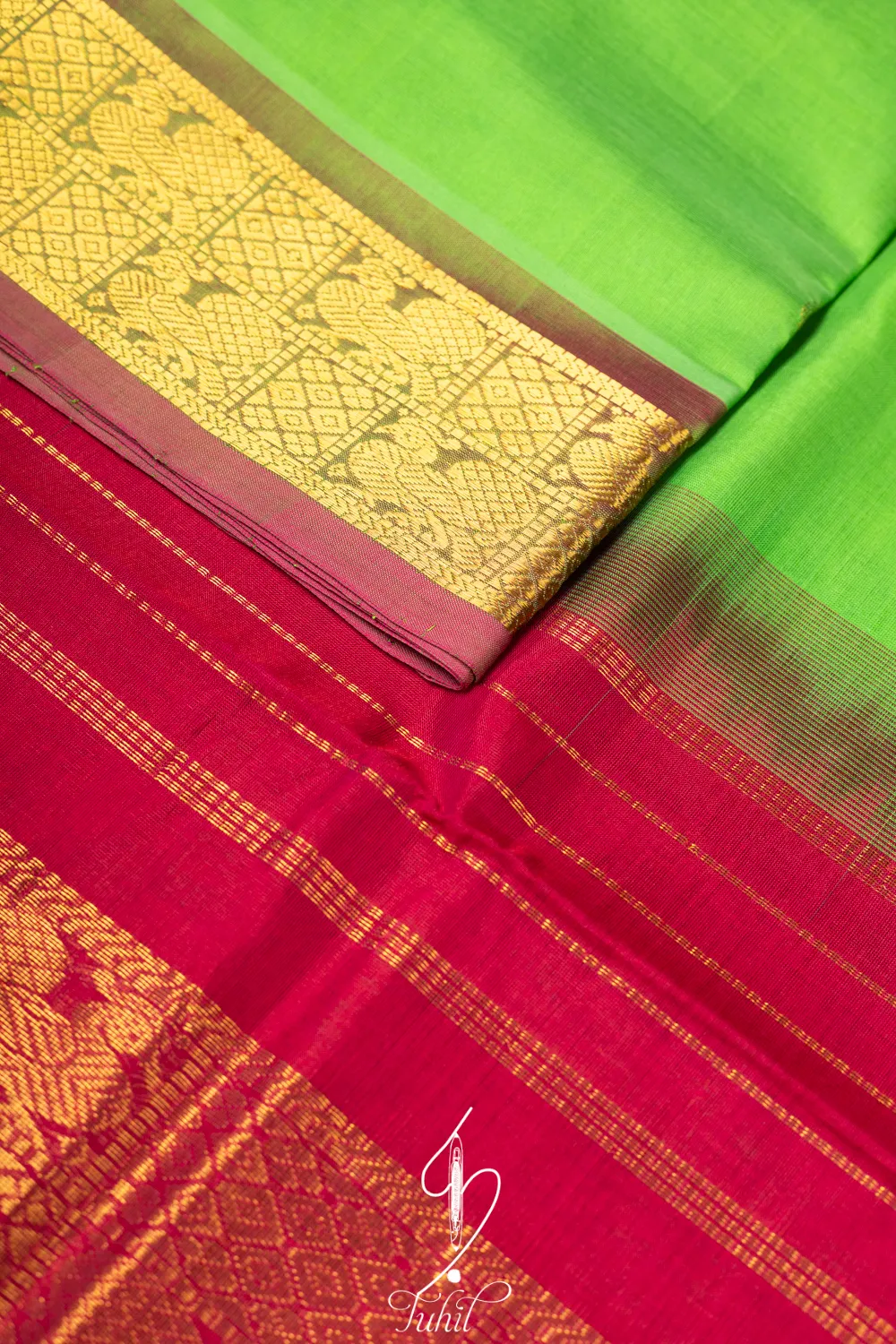 Pure Handloom Silk Cotton Saree – Parrot Green with Rani Pink (SHSC524) Pure Handloom Silk Cotton Saree – Parrot Green with Rani Pink (SHSC524)
