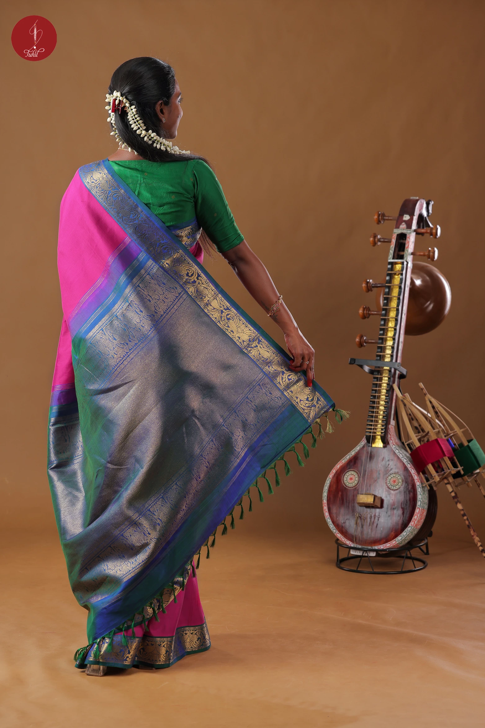 Handloom Kanchipuram Pure Silk Saree - Rani Pink with Peacock Blue Border (SHS364) Handloom Kanchipuram Pure Silk Saree - Rani Pink with Peacock Blue Border (SHS364)
