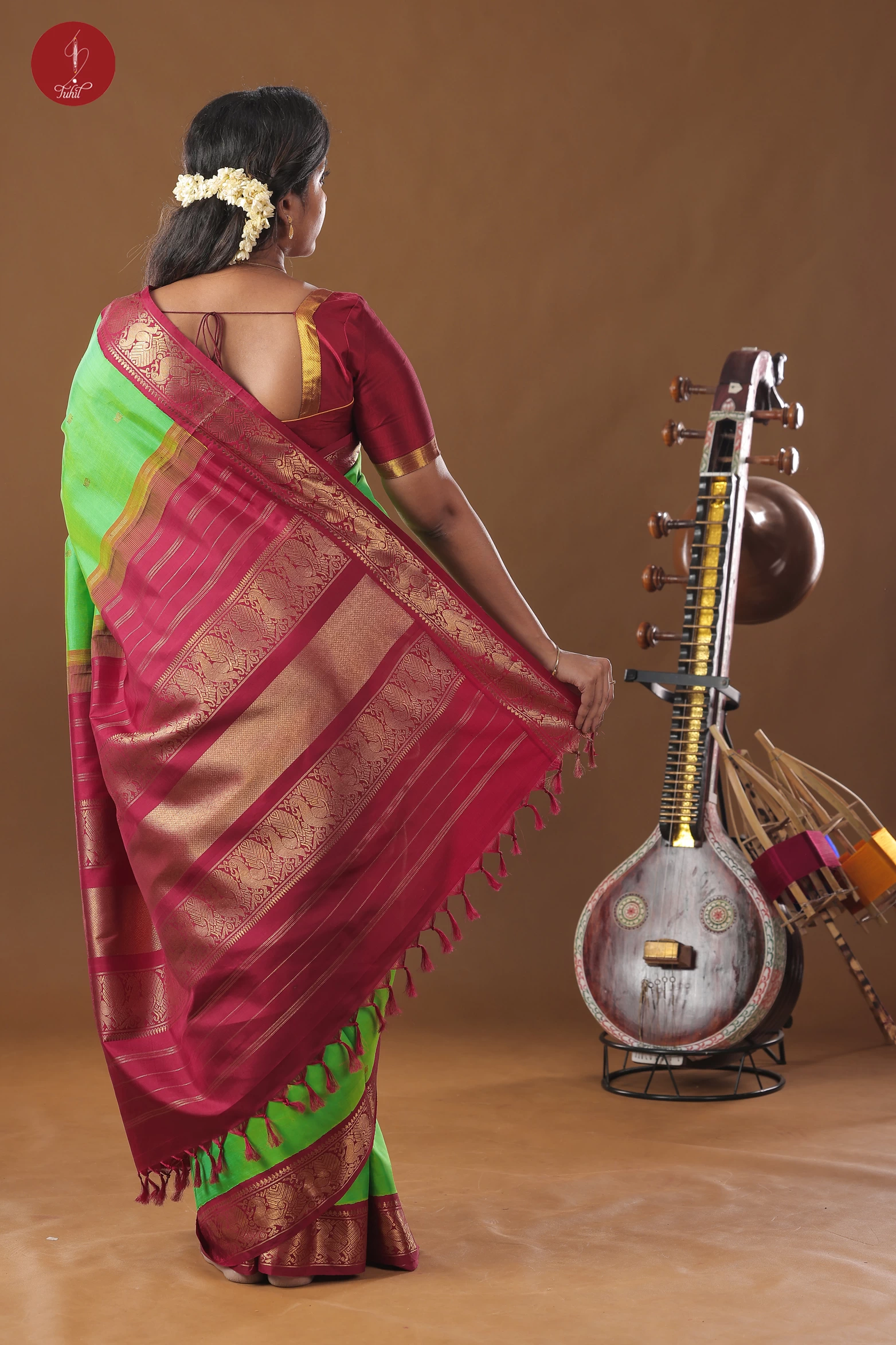 Handloom Kanchipuram Pure Silk Saree - Parrot Green with Maroon (SHS410) Handloom Kanchipuram Pure Silk Saree - Parrot Green with Maroon (SHS410)