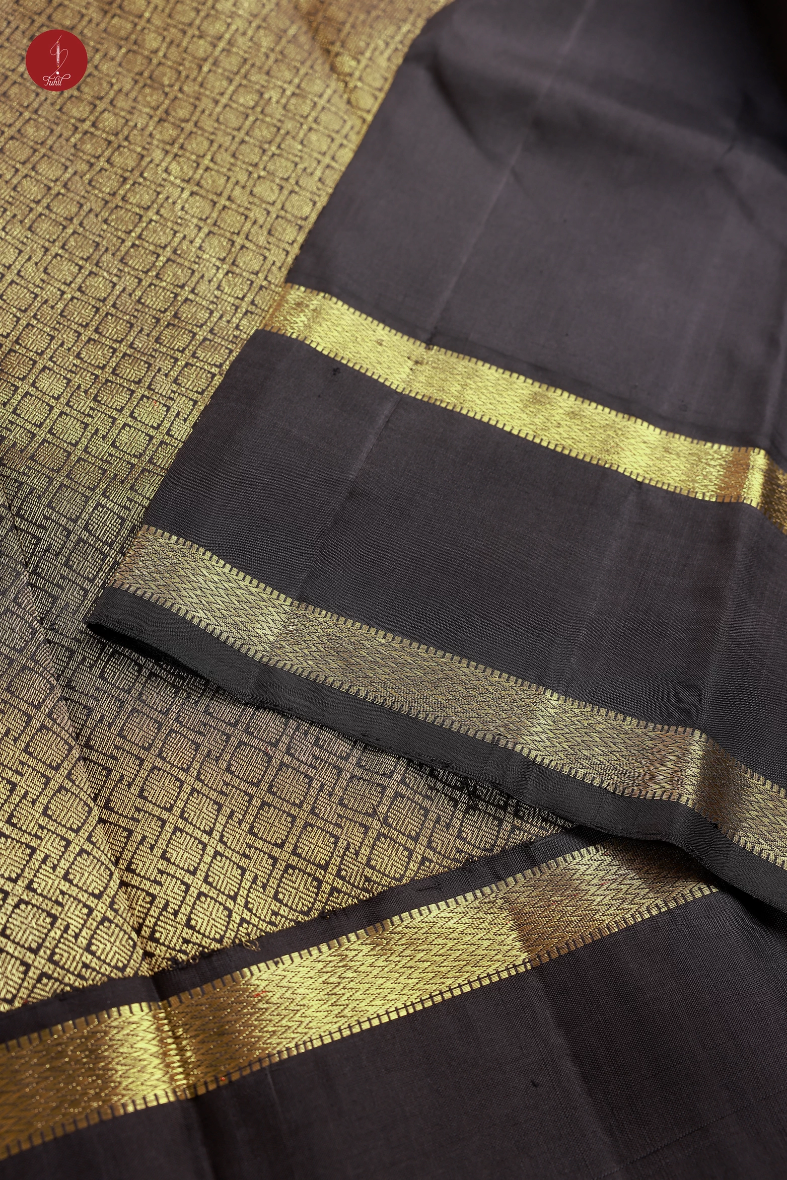 Handloom Kanchipuram Pure Silk Saree - Cardamom Green with Black (MS013) Handloom Kanchipuram Pure Silk Saree - Cardamom Green with Black (MS013)