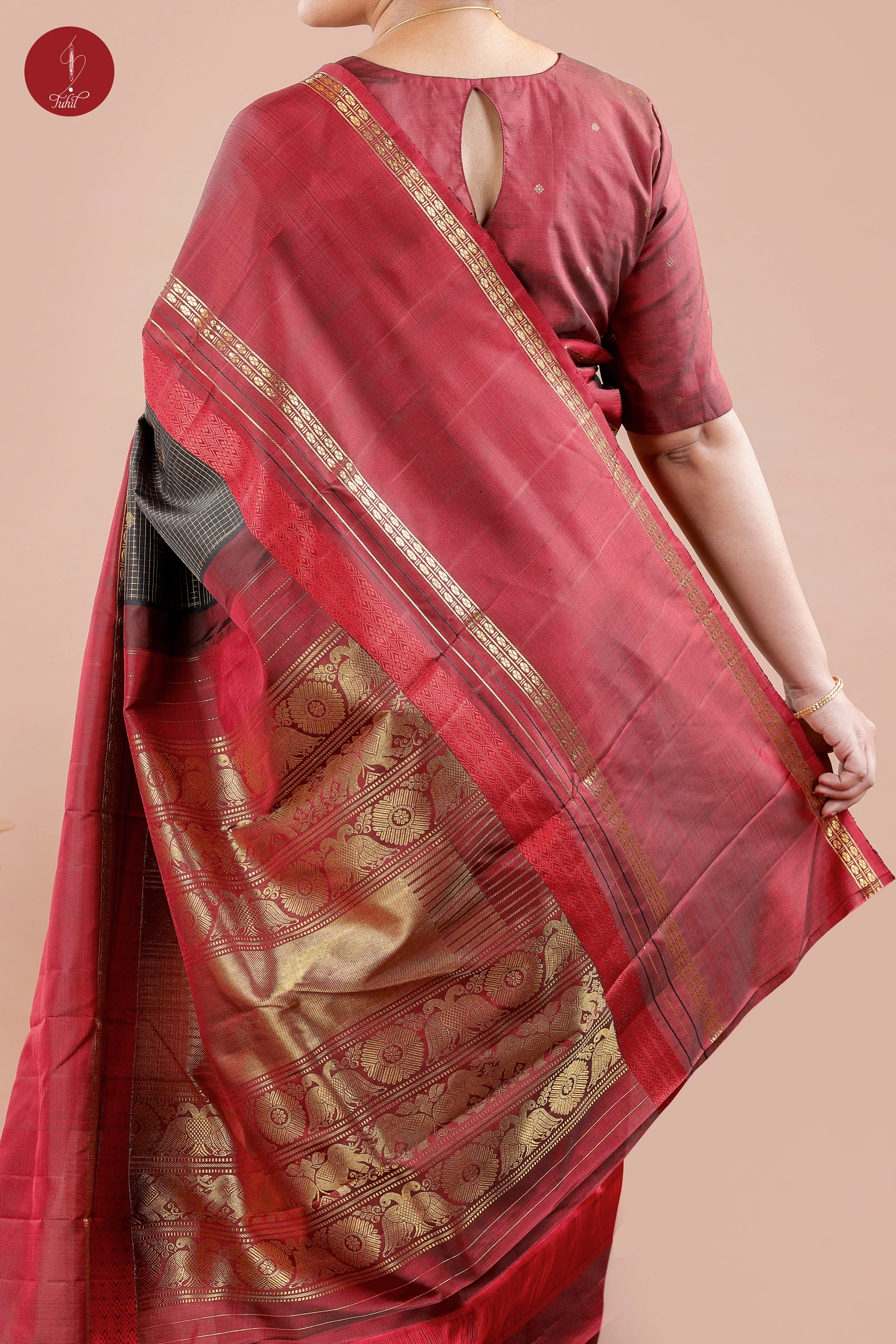 Handloom Kanchipuram Pure Silk Saree - Black with Maroon (MS066) Handloom Kanchipuram Pure Silk Saree - Black with Maroon (MS066)